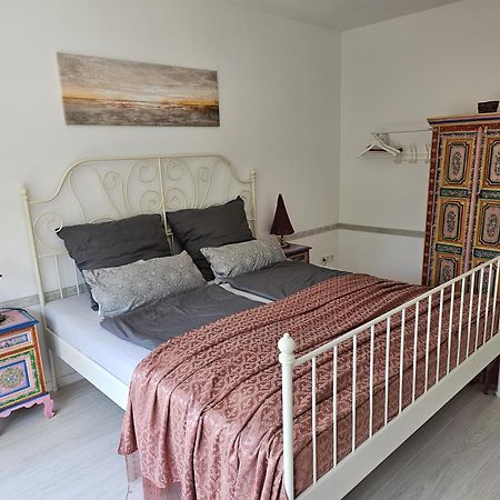 Zimmer Mit Charme Sonne Nuremberg Exterior photo