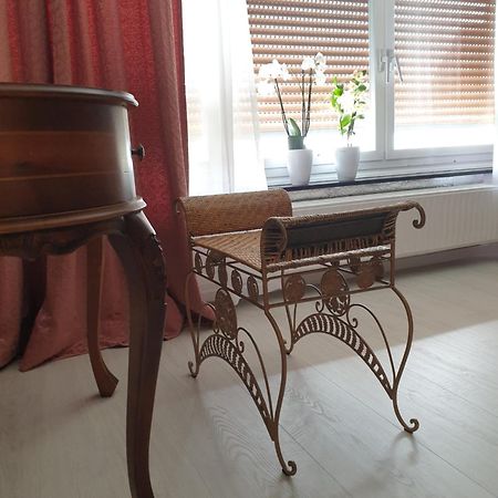 Zimmer Mit Charme Sonne Nuremberg Exterior photo